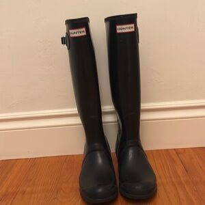 Black women’s tall hunter rain boots
